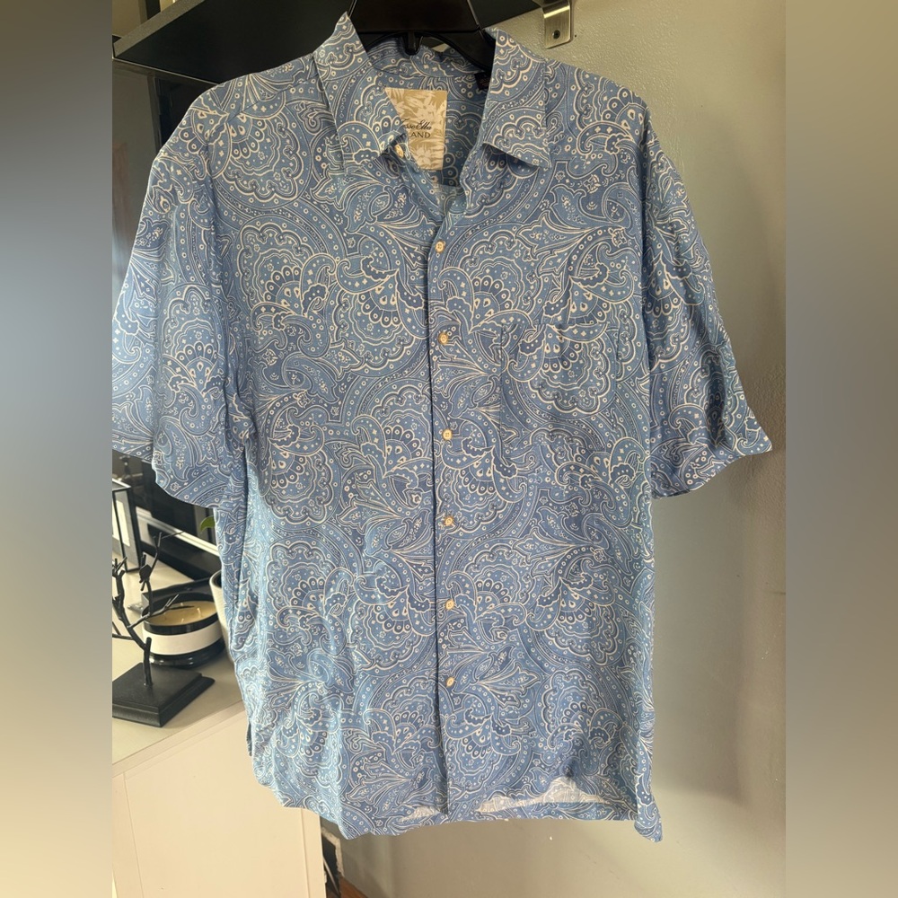 Light Blue Paisley Short-Sleeve Button-Up Shirt